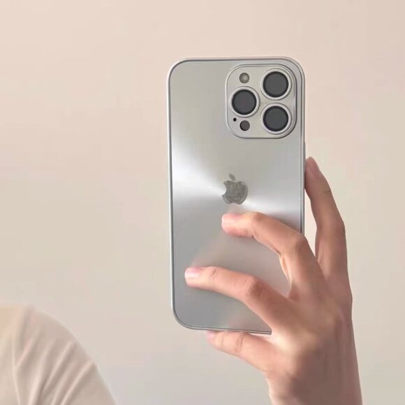 Cream iPhone16 Case - Picture 1 of 2